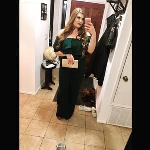 Meet your Posher, Nicole